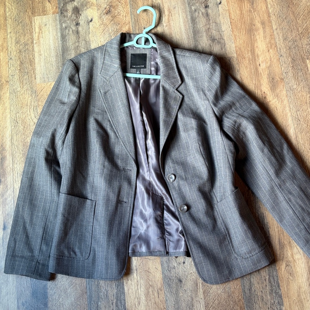 The limited wool blend grey pinstripe blazer size 14